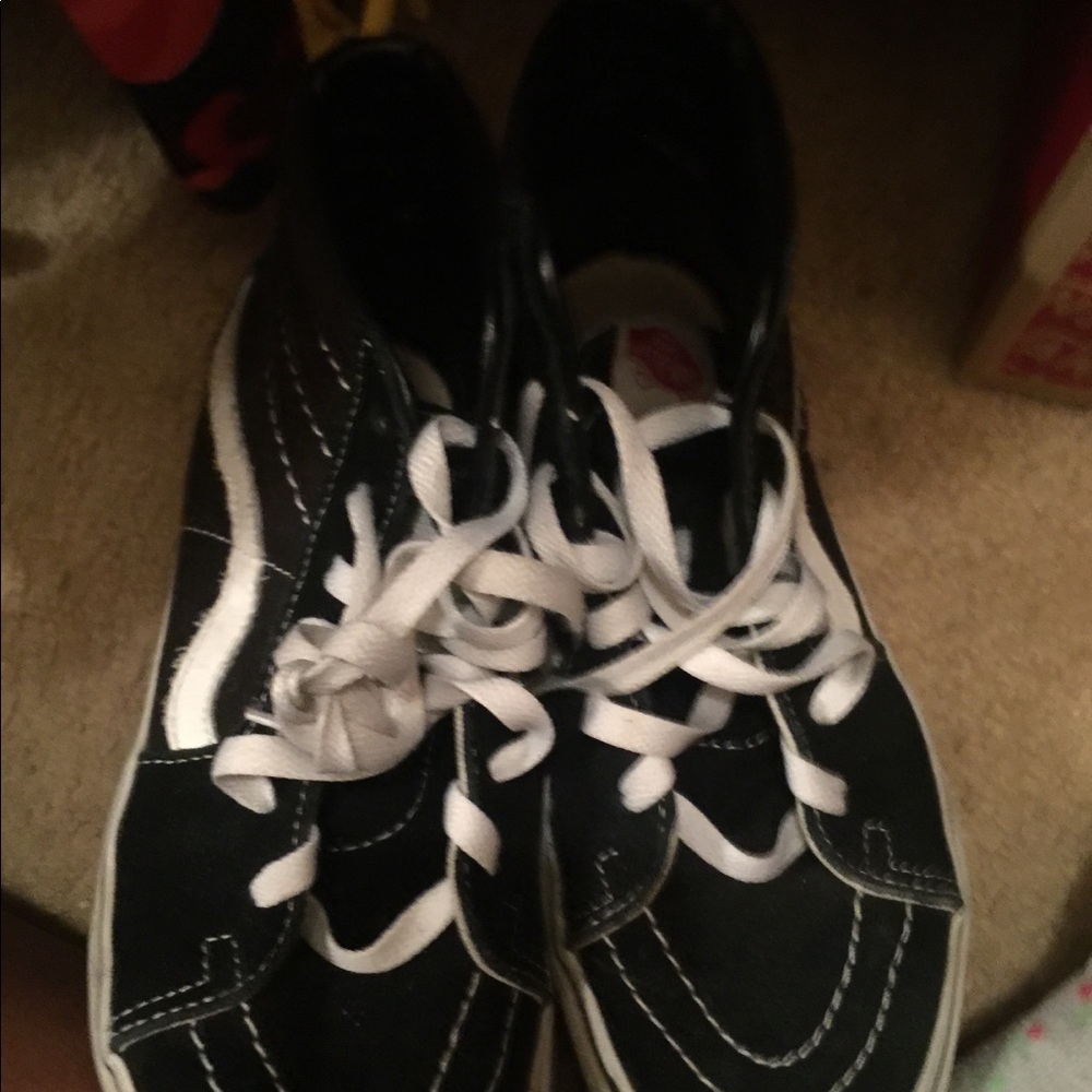 Vans - Picture 2 of 3